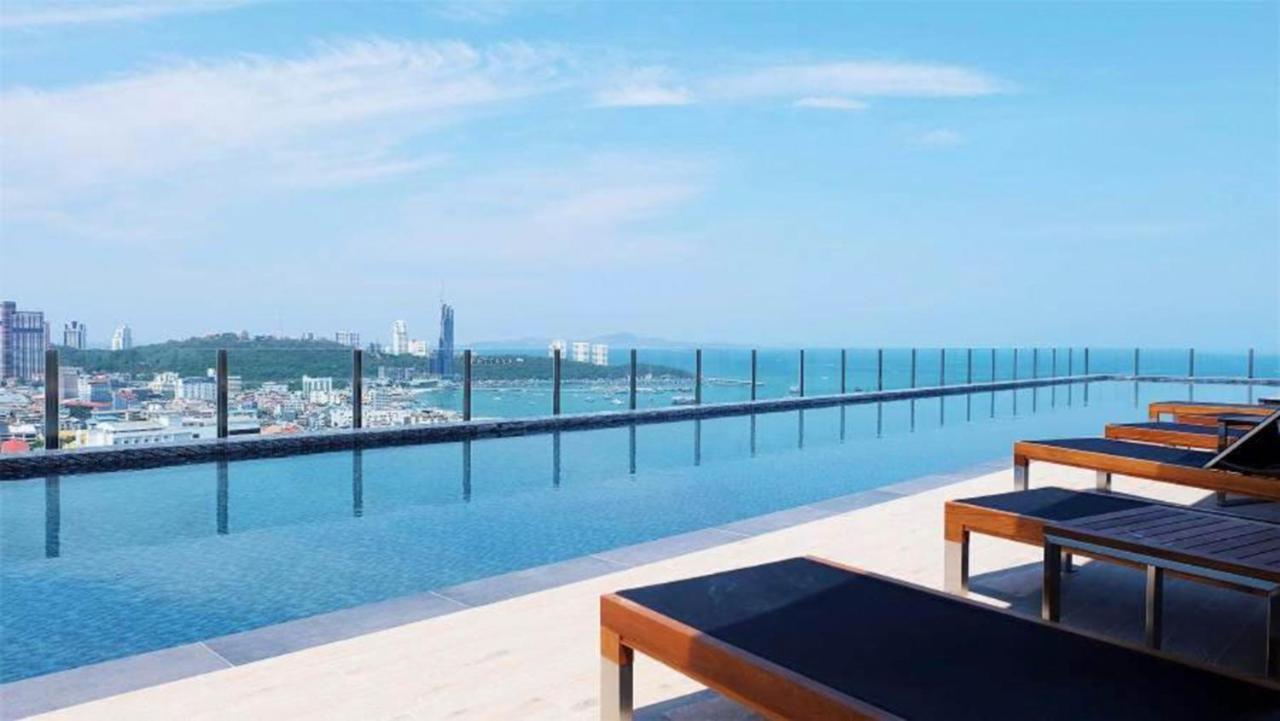 The Base Central Apartments Pattaya Bagian luar foto
