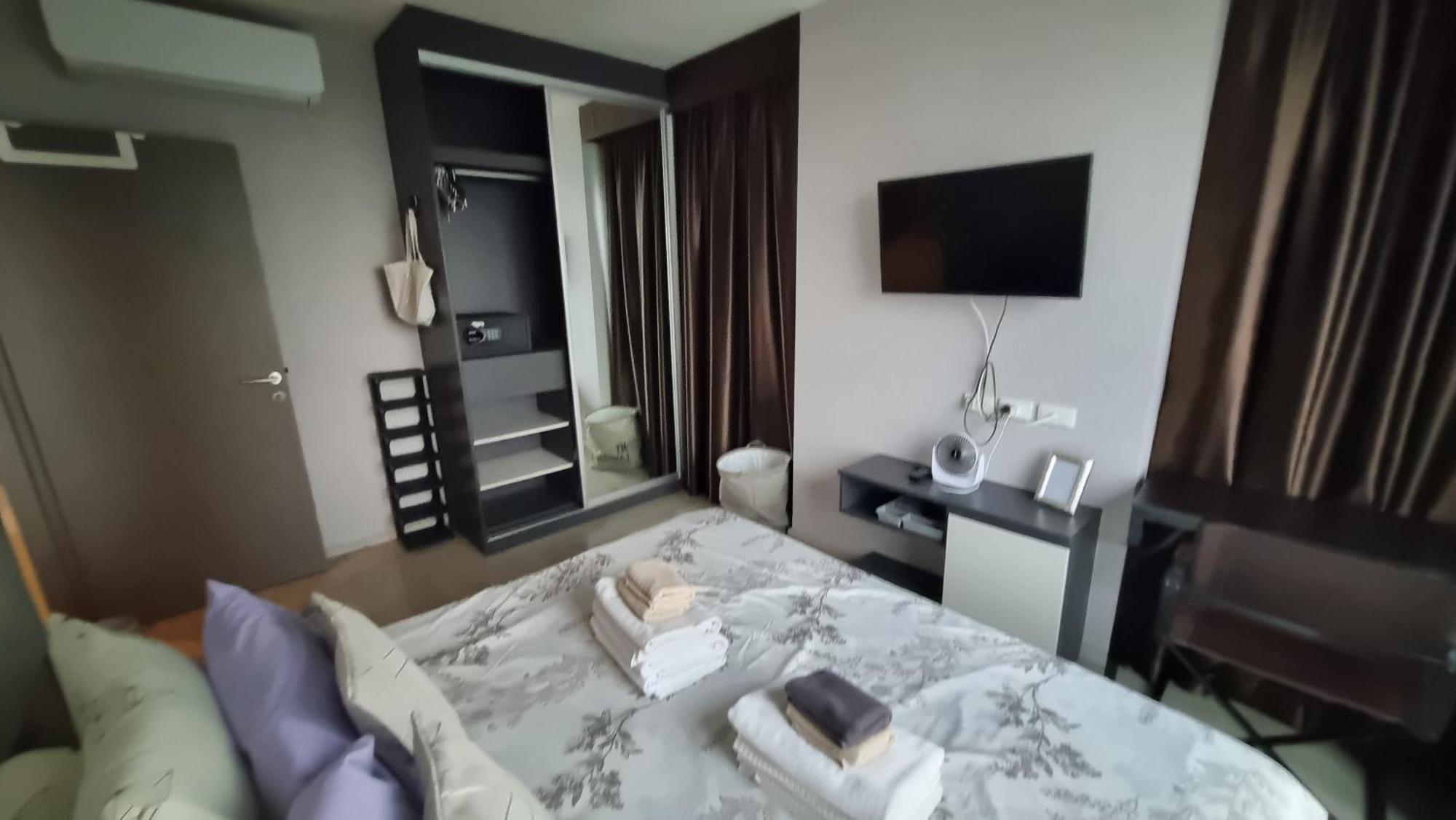 The Base Central Apartments Pattaya Bagian luar foto